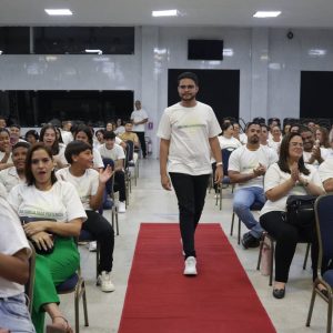 Culto do Galardão honrou voluntários em Olinda (PE)
