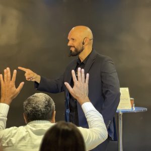 Conferência profética resultou em testemunhos na Bahia