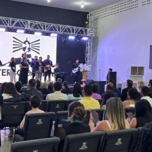 Em clima de festa, Igreja em Sumé (PB) inaugurou novo templo