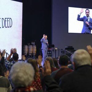 Cruzadas e avivamento ampliaram ministério de Janio Cesar