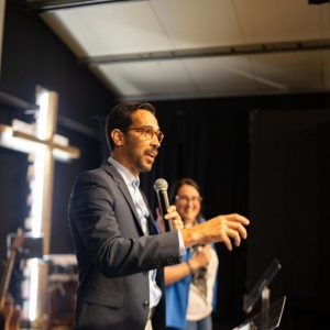 Cruzadas e avivamento ampliaram ministério de Janio Cesar