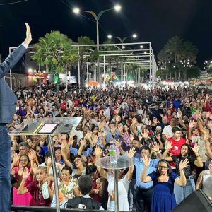 Cruzadas e avivamento ampliaram ministério de Janio Cesar