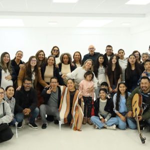 Acompanhe o crescimento da igreja em La Paz em quatro anos