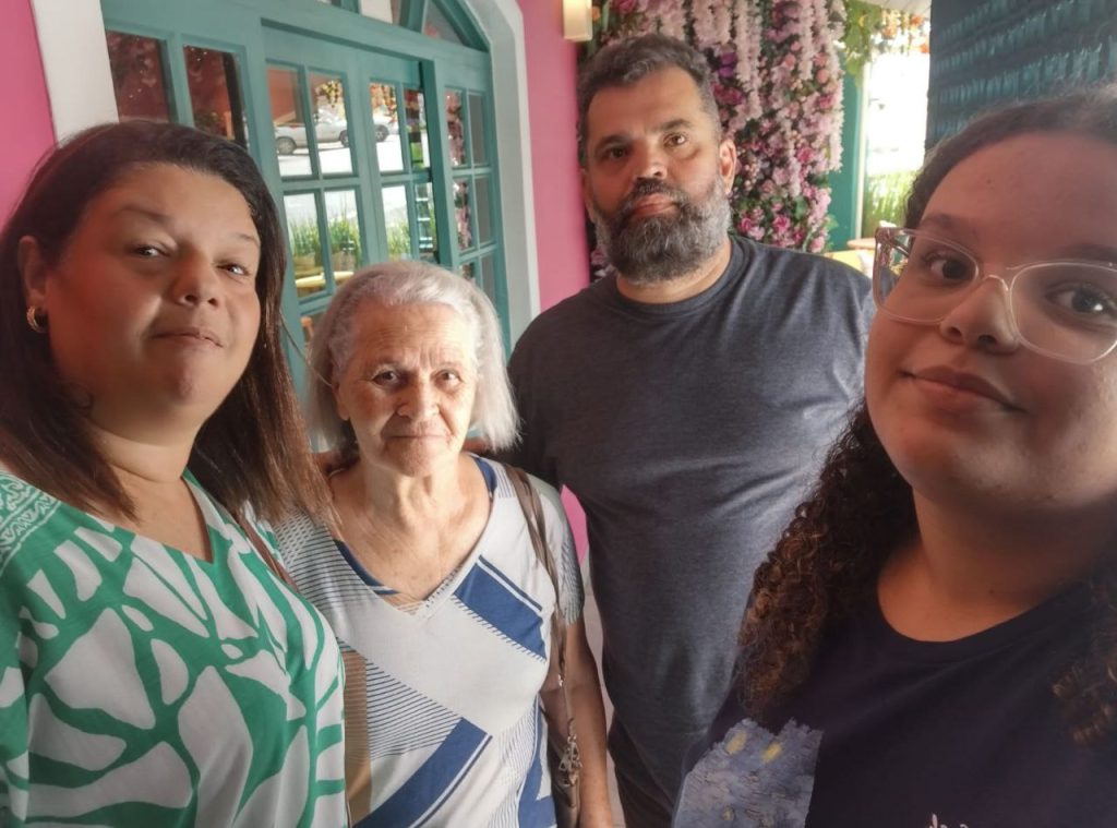 Palavra da Fé uniu avó e neta no Rhema em Atibaia (SP)