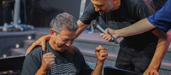 Batismo revelou transformação de famílias em igreja gaúcha