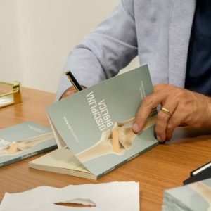 Ministração se torna livro e marca lançamento na Editora Rhema