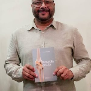 Ministração se torna livro e marca lançamento na Editora Rhema