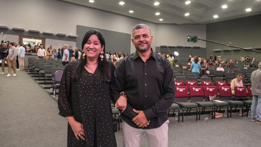 De férias no Brasil, missionários revelaram bastidores da missão