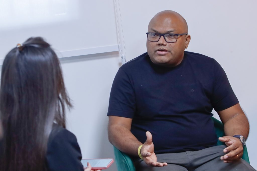 Pastor supera passado e inspira com história de transformação