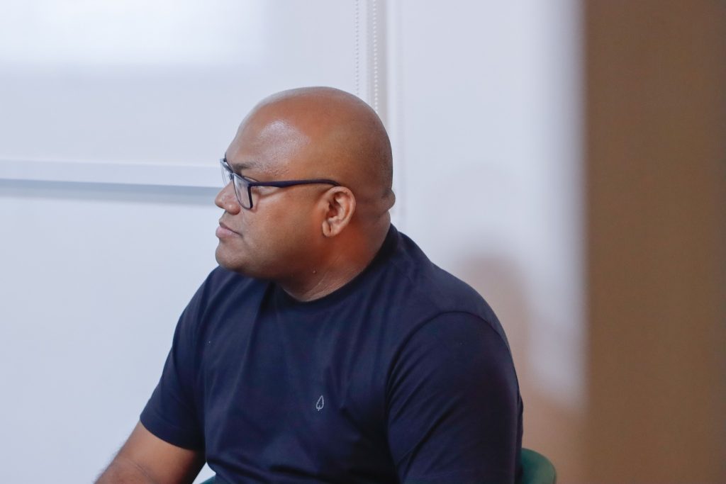 Pastor supera passado e inspira com história de transformação