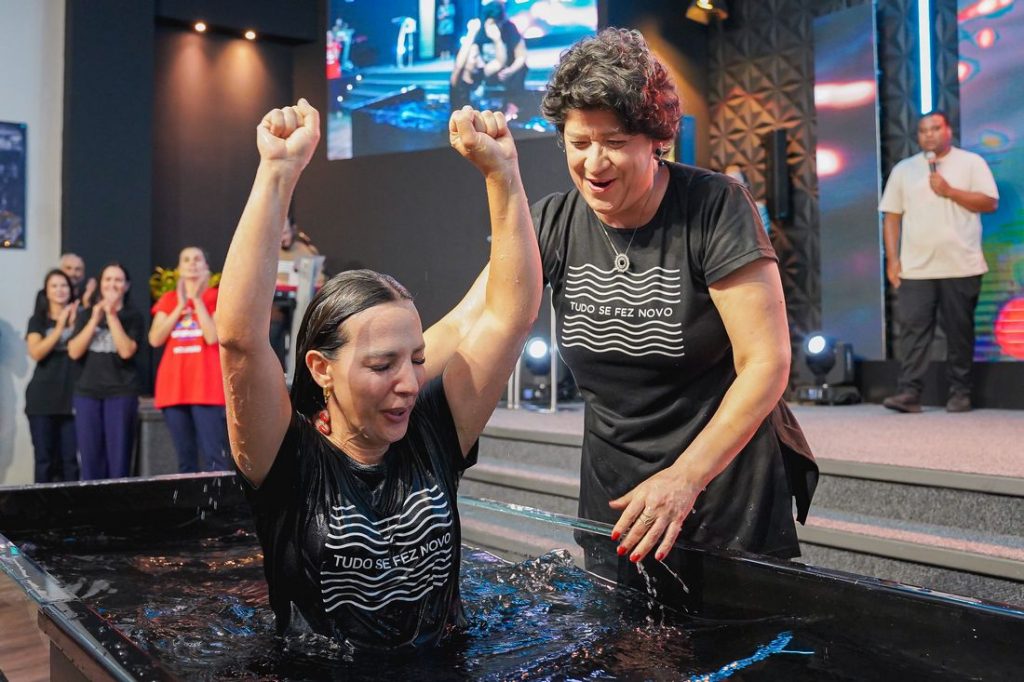 Batismo revelou transformação de famílias em igreja gaúcha