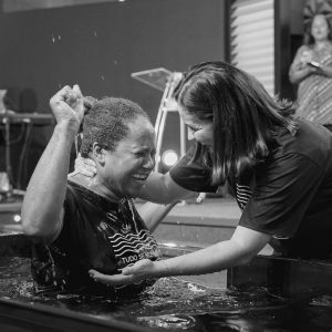 Batismo revelou transformação de famílias em igreja gaúcha