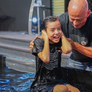 Batismo revelou transformação de famílias em igreja gaúcha