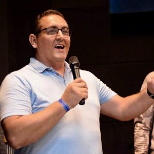 Homens são despertados para responsabilidade em conferência