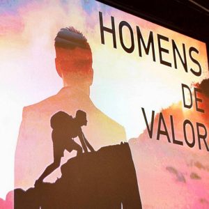 Homens são despertados para responsabilidade em conferência