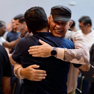 Homens são despertados para responsabilidade em conferência