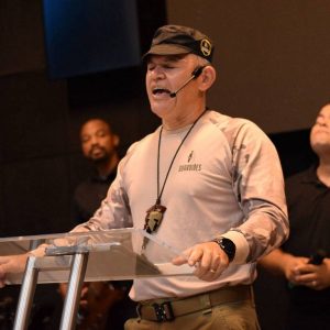 Homens são despertados para responsabilidade em conferência