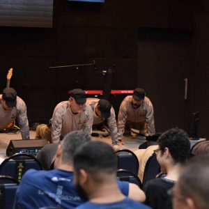 Homens são despertados para responsabilidade em conferência