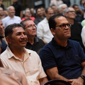 Homens são despertados para responsabilidade em conferência