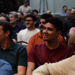 Homens são despertados para responsabilidade em conferência