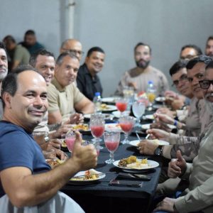 Homens são despertados para responsabilidade em conferência