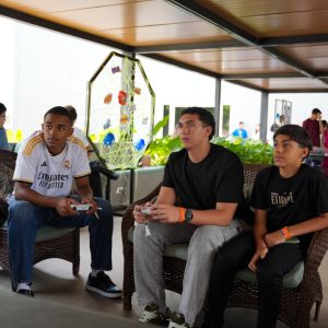 Meninos e meninas foram alcançados por respostas divinas