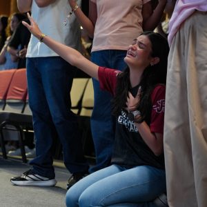 Meninos e meninas foram alcançados por respostas divinas