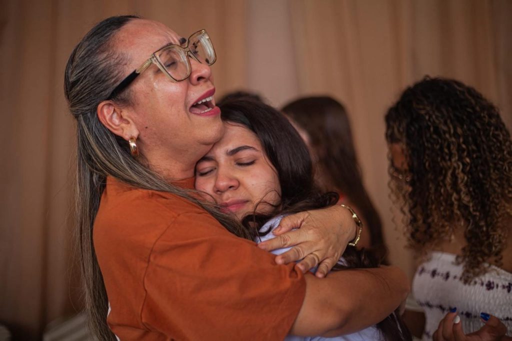 Cura de adolescente pernambucana surpreende medicina