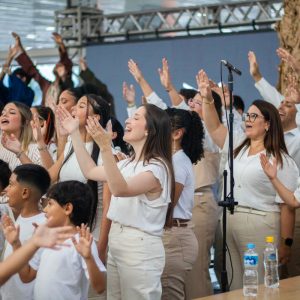 Confira como igrejas celebraram a Páscoa com criatividade