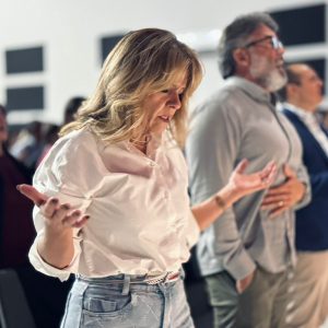 Verbo em Soledade celebra transição com imposição de mãos