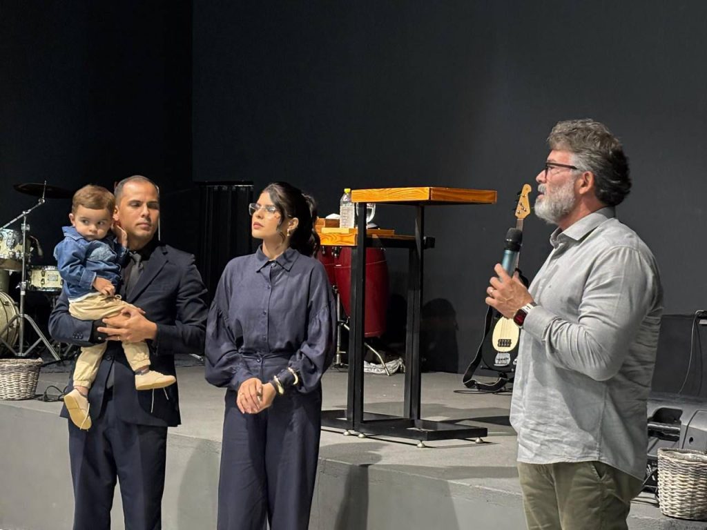 Verbo em Soledade celebra transição com imposição de mãos