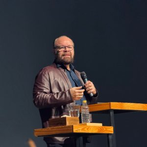 Verbo em Soledade celebra transição com imposição de mãos