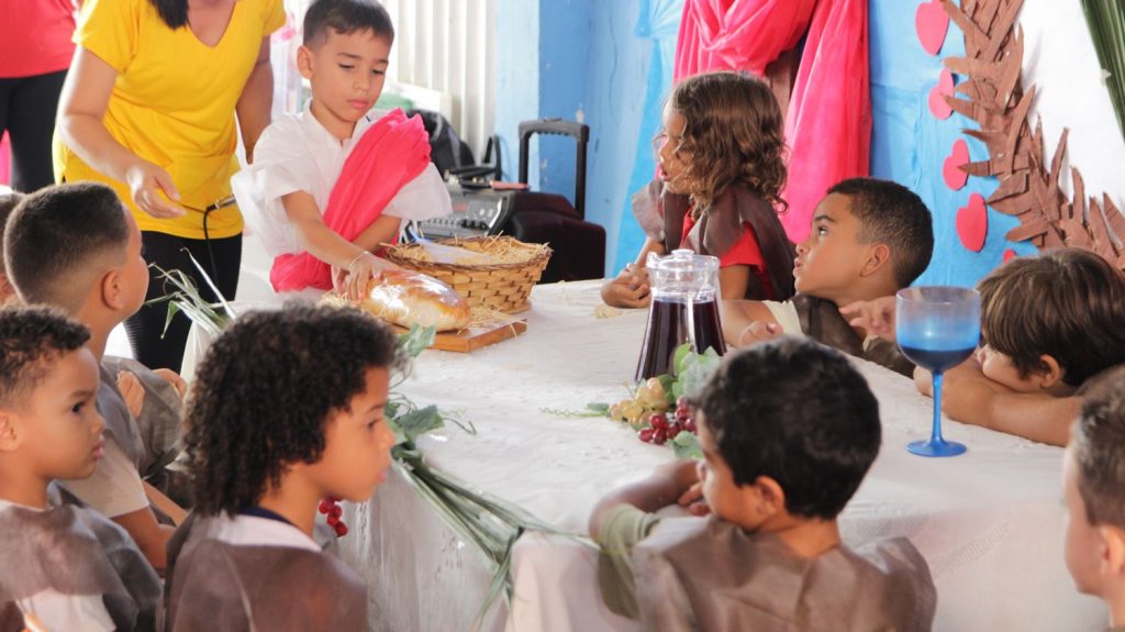 Igrejas promovem Páscoa com fé, arte e impacto social