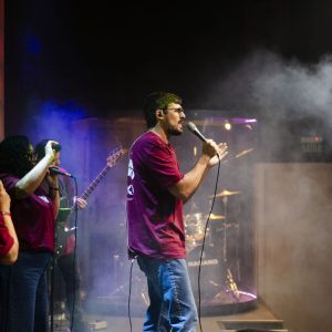 Conferência reuniu jovens e destacou identidade em Cristo