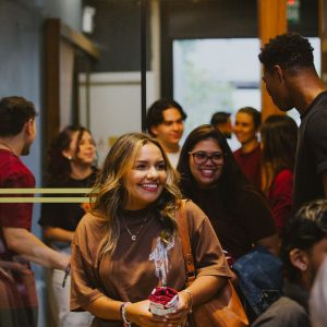 Conferência reuniu jovens e destacou identidade em Cristo
