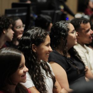 Conferência reuniu jovens e destacou identidade em Cristo