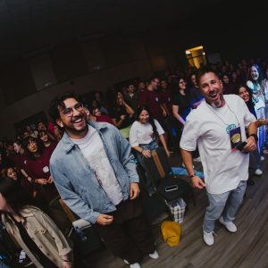 Conferência reuniu jovens e destacou identidade em Cristo