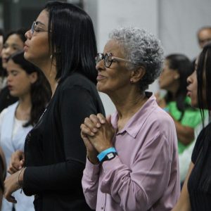 Mais de 19 mil horas de oração despertam mover em Olinda (PE)