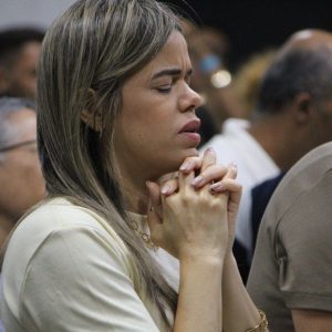 Mais de 19 mil horas de oração despertam mover em Olinda (PE)