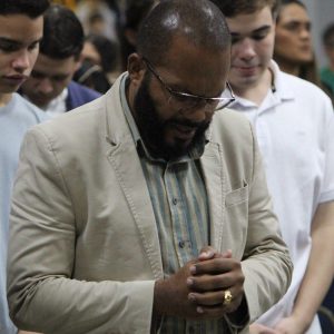 Mais de 19 mil horas de oração despertam mover em Olinda (PE)