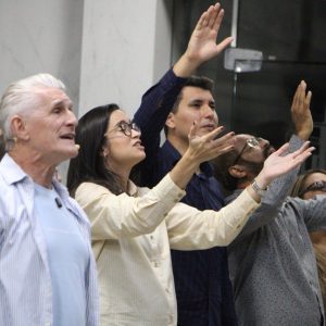 Mais de 19 mil horas de oração despertam mover em Olinda (PE)