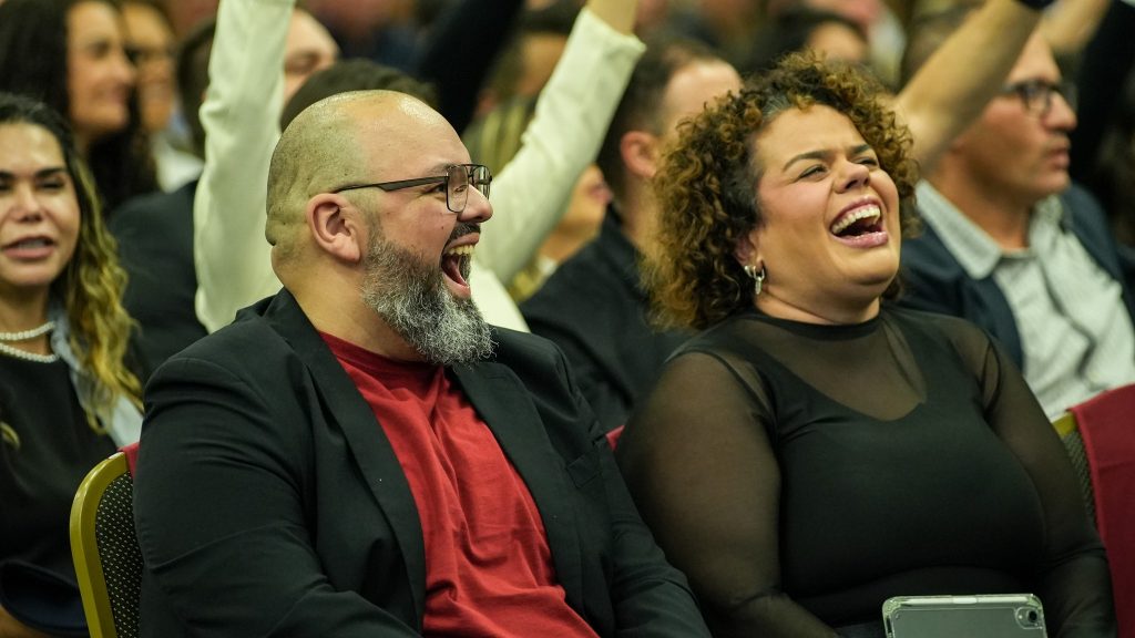 Alegria de ser Verbo da Vida contagiou a abertura do evento