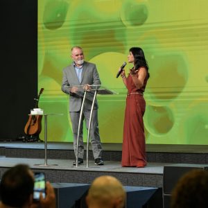 Alegria de ser Verbo da Vida contagiou a abertura do evento