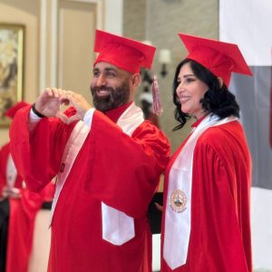 Família Carvalho leva fé e serviço a refugiados no Líbano