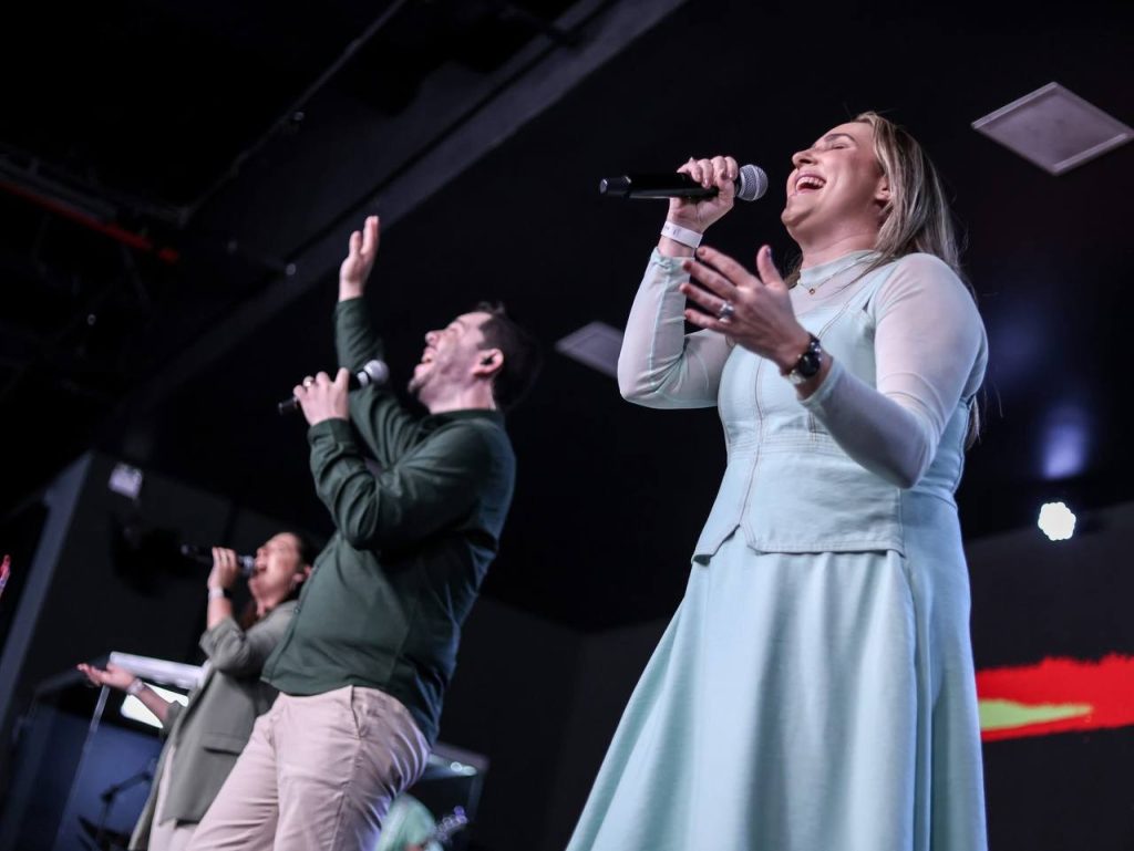 Versão de música latina foi lançada durante evento