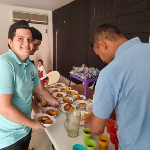 Missionários já beneficiaram dezenas de crianças na Bolívia