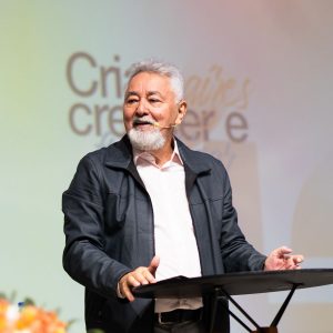 Guto Emery abrilhantou cultos de aniversário em Arujá (SP)