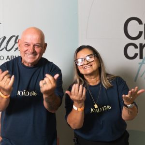 Guto Emery abrilhantou cultos de aniversário em Arujá (SP)