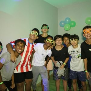 Evento despertou adolescentes para a comunhão com Deus