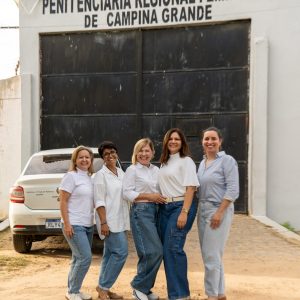 Juliana Borba participou de ação em presídio de Campina Grande (PB)